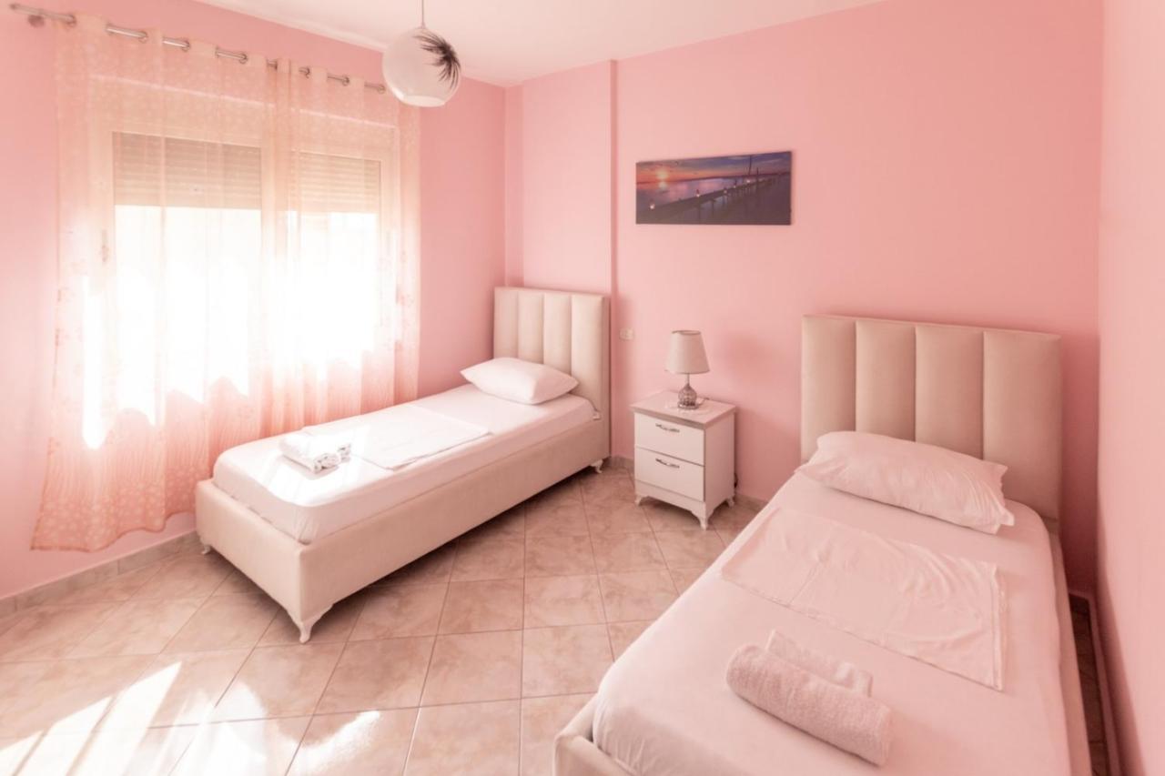 Spacious 2 Bedroom Apartment In Durres Beach Exterior foto